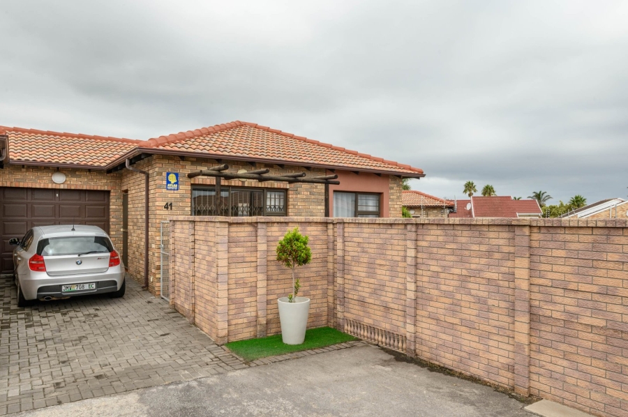 2 Bedroom Property for Sale in South End Eastern Cape